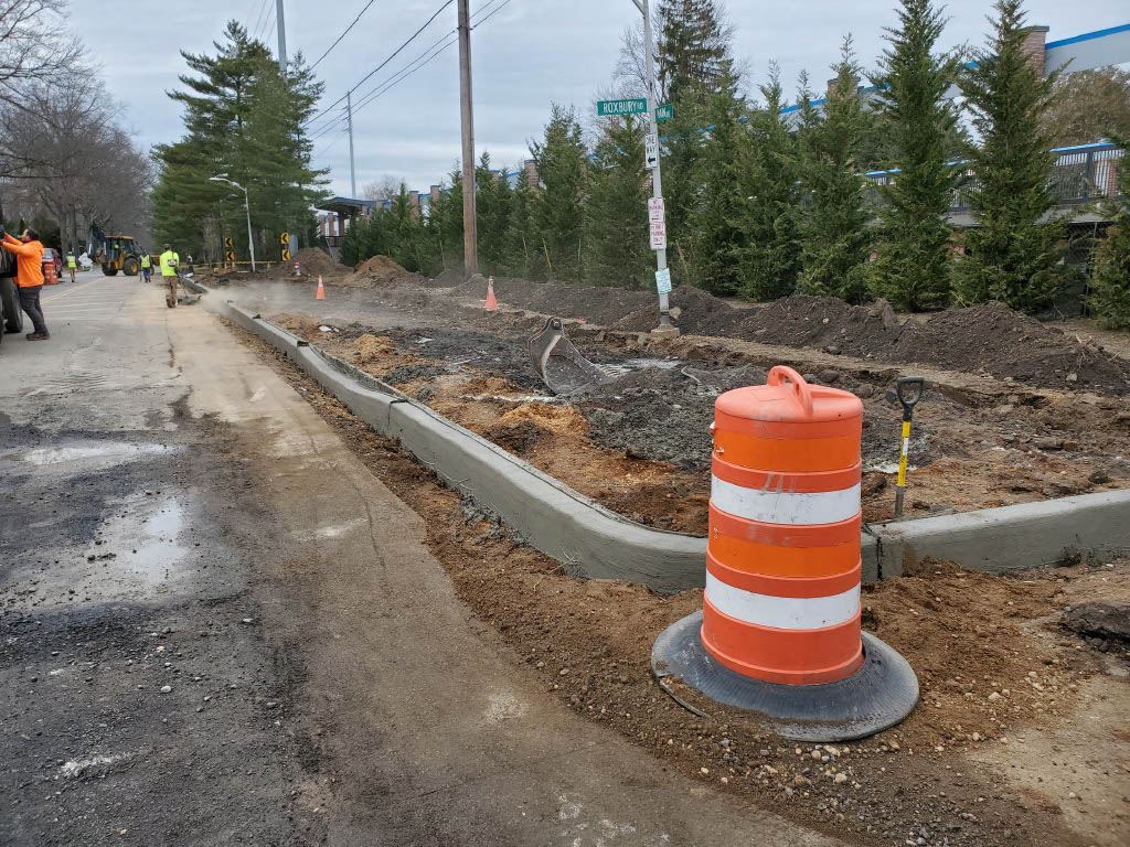 Main Avenue road construction near train station